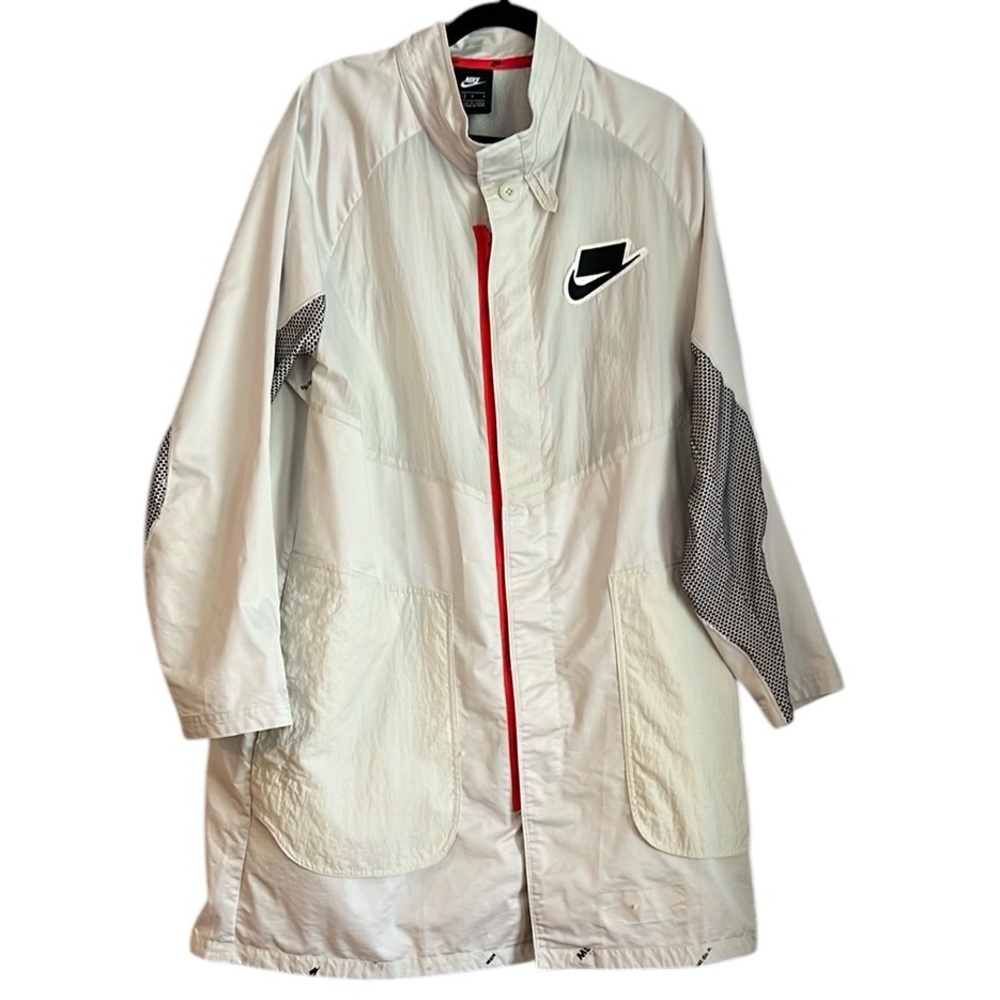 RARE! Nike Tech Pack Trench/Parka Circa Fall 2019 Women’s Size L